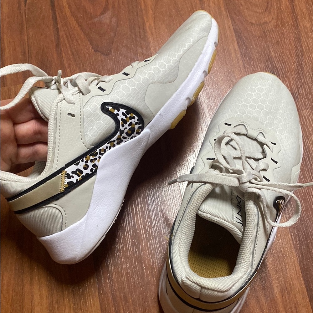 Nike Cream and Black Sneakers Casual Athletic Design